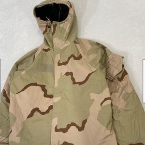 Military US ARMY Camo Chemical Protective Overcoat Medium/Regular